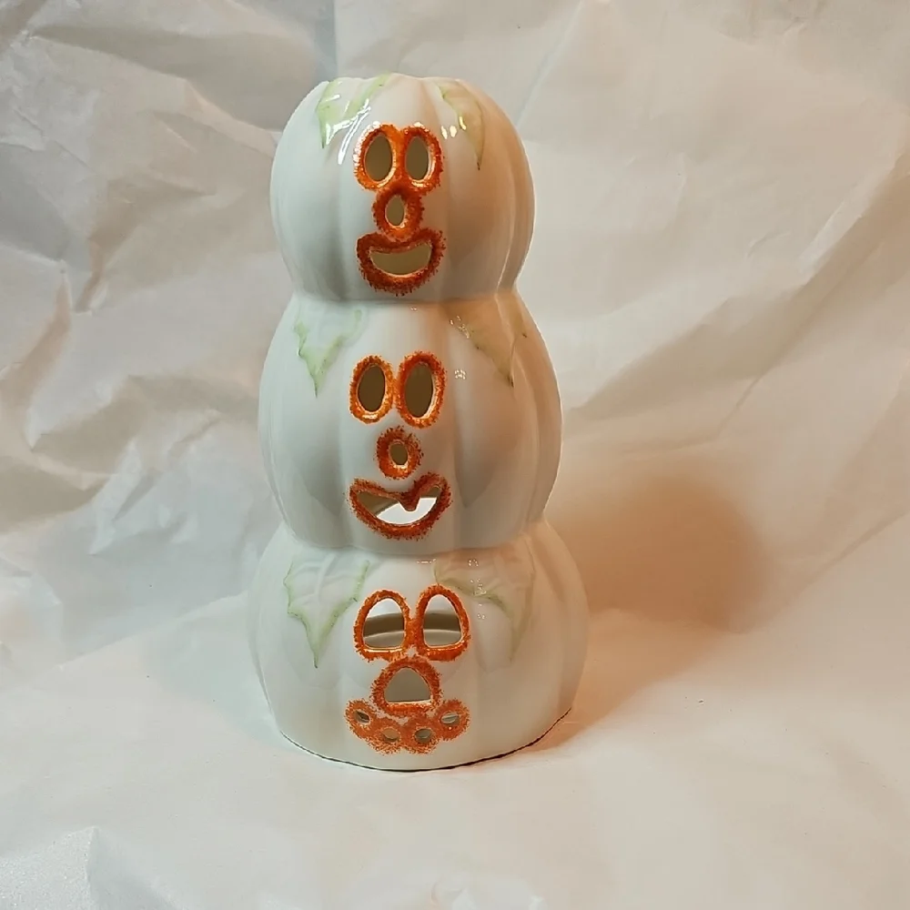 Belleek Stacked Pumpkin Trio Votive Holder - Picture 1 of 7